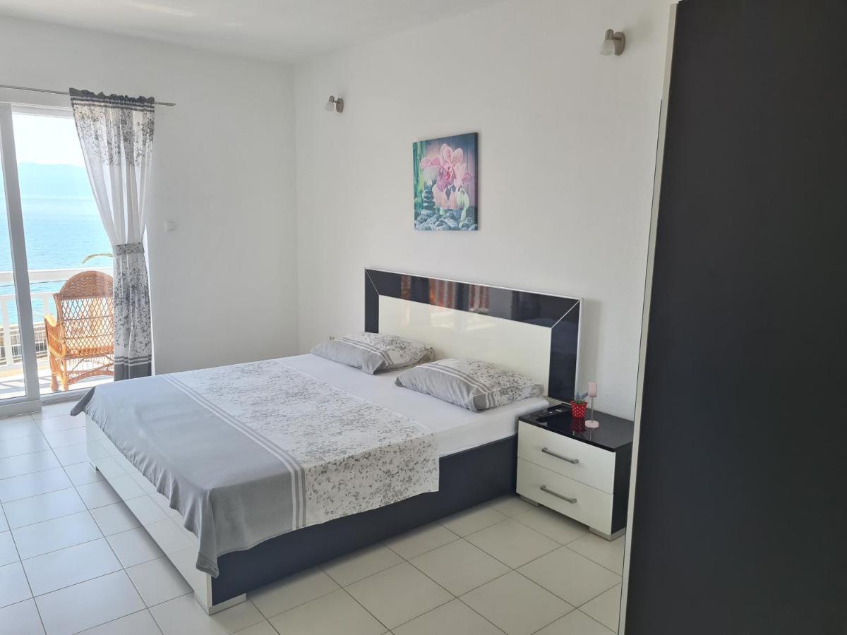 Apartmani Doris Gradac  Rom bilde