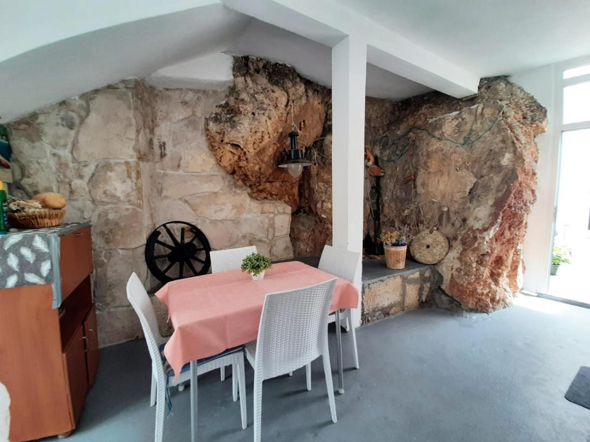 Apartmani Doris Gradac  Eksteriør bilde