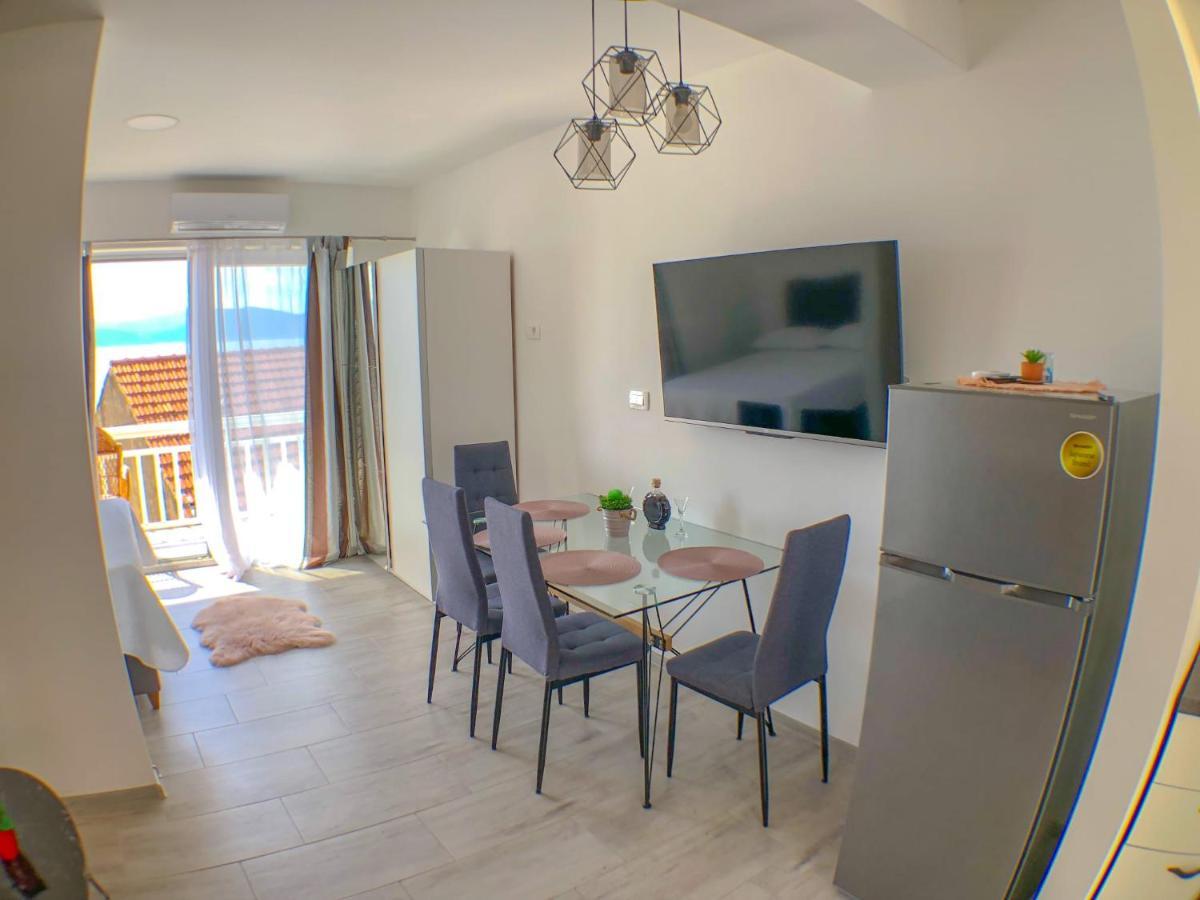 Apartmani Doris Gradac  Eksteriør bilde